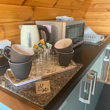 Eskdale Glamping Pods With Wood Fired Hot Tubs 캠프장 *